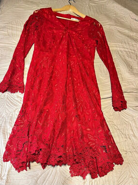 Saints + Secrets Red Lace Floral Midi Dress Size Medium Like New